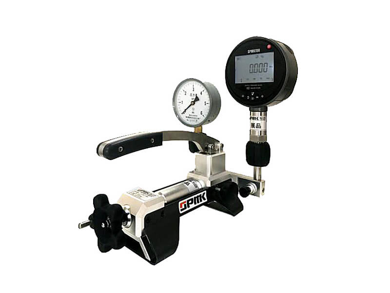 SPMK 213H Przenośna pompka kalibracyjna -0.95 ... 40 bar